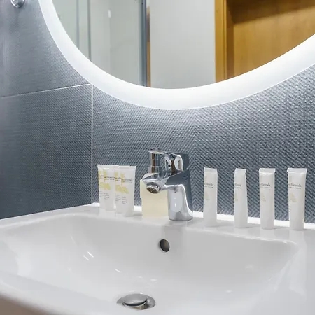 Aquamarina Prima Deluxe With Sea View By Renters Apartment