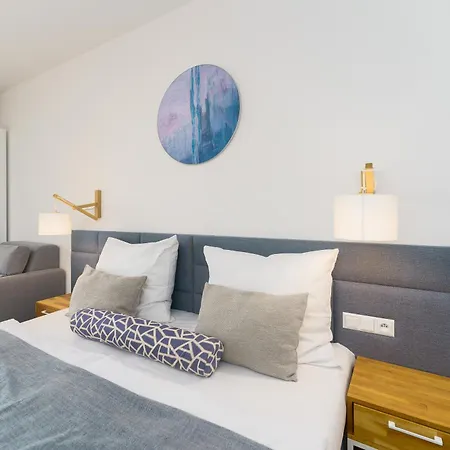 Aquamarina Prima Deluxe With Sea View By Renters