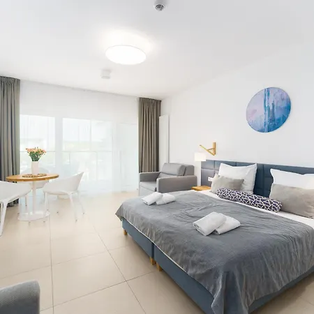 Aquamarina Prima Deluxe With Sea View By Renters Apartment Miedzyzdroje