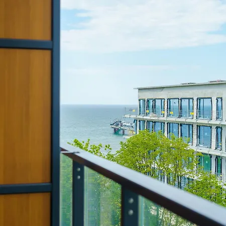 Apartment Aquamarina Prima Deluxe With Sea View By Renters *