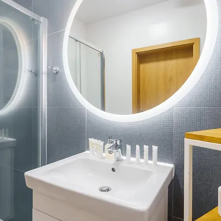 Apartment Aquamarina Prima Deluxe With Sea View By Renters Miedzyzdroje