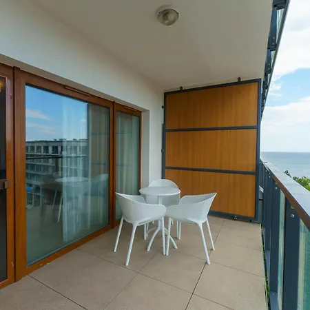 Apartment Aquamarina Prima Deluxe With Sea View By Renters Miedzyzdroje