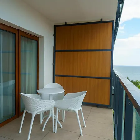 Apartment Aquamarina Prima Deluxe With Sea View By Renters *